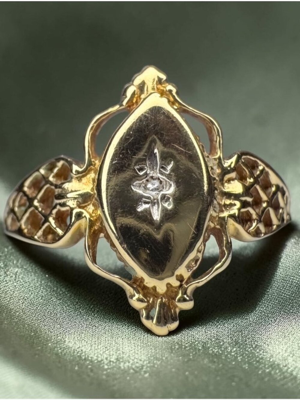 ANTIQUE 10K Gold Natural Diamond Star Ring Size 7.75 Victorian Navette Ring 1.7g